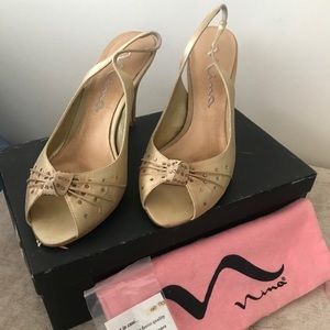 NEW LISTING! Nina Shoes.